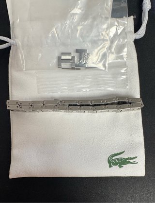 Pulsera Lacoste original plateada con caja