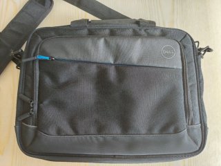 Maletín para portátil marca Dell gris y negro