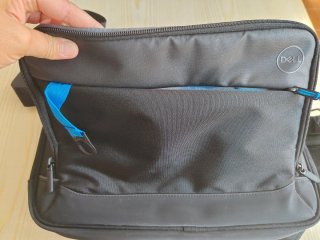Maletín para portátil marca Dell gris y negro