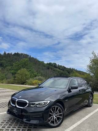 BMW Serie 3 330e 292cv XDRIVE 1 dueño+PACK M