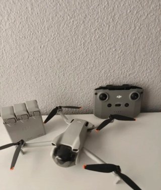 Dron DJI Mini 3