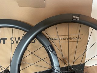 Ruedas DT Swiss ERC1400 48 mm con núcleo Shimano