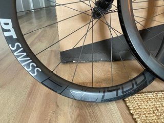 Ruedas DT Swiss ERC1400 48 mm con núcleo Shimano