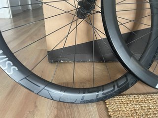 Ruedas DT Swiss ERC1400 48 mm con núcleo Shimano