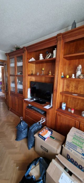 Mueble de salón y mesa de café de madera