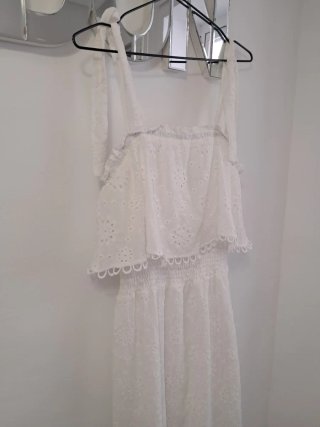 Vestido blanco bordado tirantes