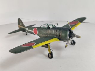 Maqueta del avion Nakajima Ki43-II en escala 1/72
