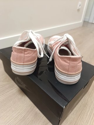 Zapatillas Refresh rosas y blancas