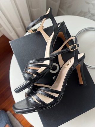 Sandalias Lodi Tacón Negro