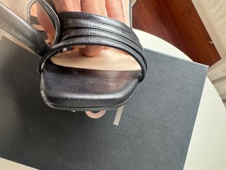 Sandalias Lodi Tacón Negro