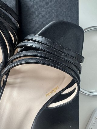 Sandalias Lodi Tacón Negro