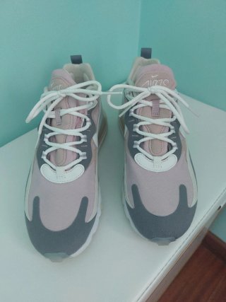 Tenis Nike Air Max 270 Rosa y Gris Usadas 2 horas