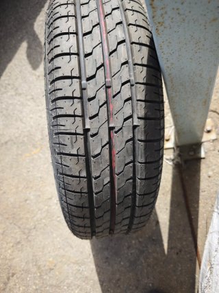 Rueda Bridgestone 175/65R14 82T Ford Fiesta
