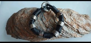 Pulsera Cuero Negra y Plateada Sin Estrenar