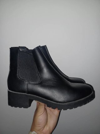 Botas negras talla 41