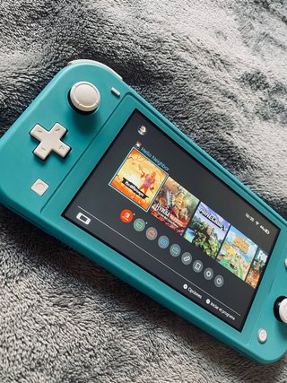 Nintendo Switch Lite Turquesa con juegos incluidos