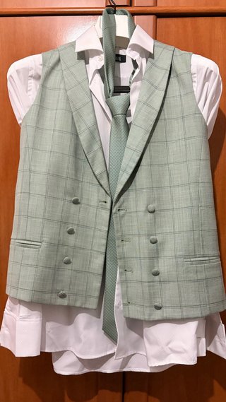 Traje de Novio Verde