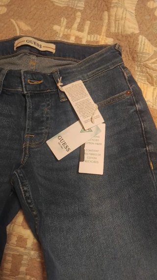 Pantalon Guess chico T.27