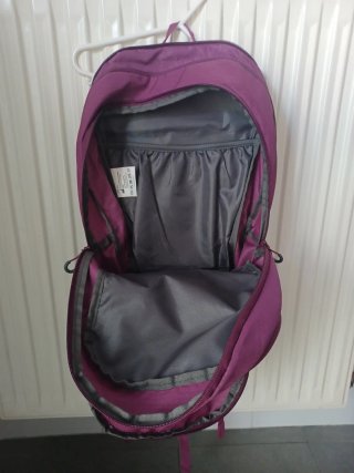 Mochila Crivit senderismo morada