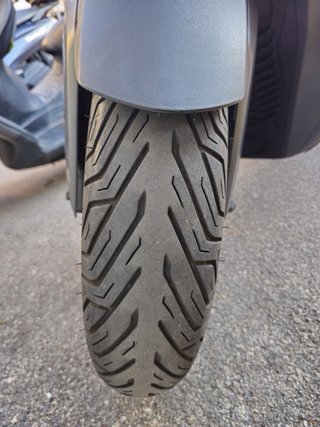 Yamaha XMAX 300 Negra/Gris