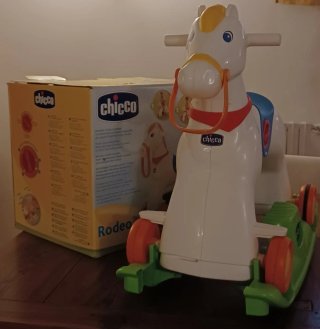 Cavallo a dondolo Chicco Rodeo