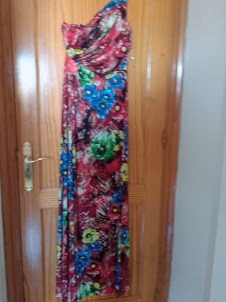 Nuevo con etiquera Vestido largo estampado T:M/L