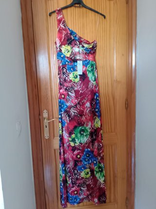 Nuevo con etiquera Vestido largo estampado T:M/L
