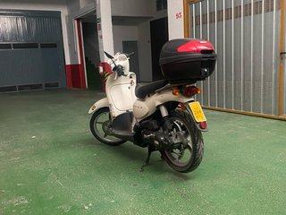 Aprilia Scarabeo 49cc Scooter 2007 Beige