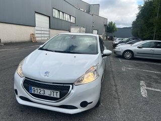 Peugeot 208 2013