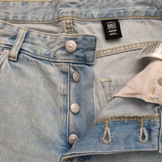 Bermuda Vaquera H&M Talla 32 Slim Fit Azul Claro