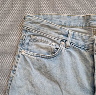 Bermuda Vaquera H&M Talla 32 Slim Fit Azul Claro