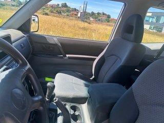 Mitsubishi Montero 2006