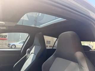 Volkswagen Golf GTE 245CV TECHO
