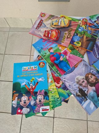 32 libros: Club del Libro Disney