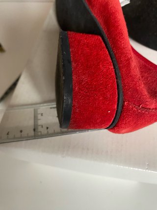 Bailarinas rojas con volantes