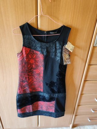 Vestido fiesta negro y rojo