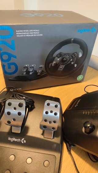 Volante y Pedales Logitech G920