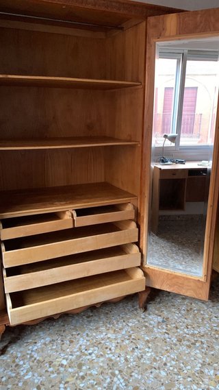 Armario de madera 4 puertas