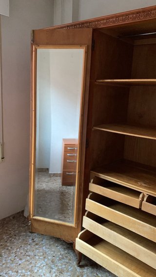 Armario de madera 4 puertas