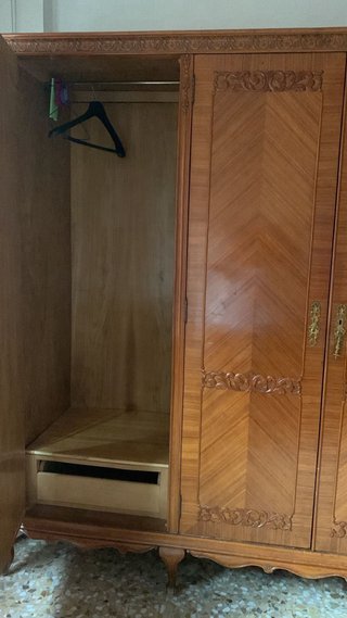 Armario de madera 4 puertas