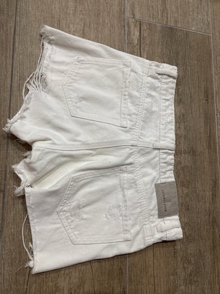 Pantalón corto blanco