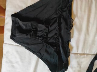 Bikini negro volantes lazadas Talla M