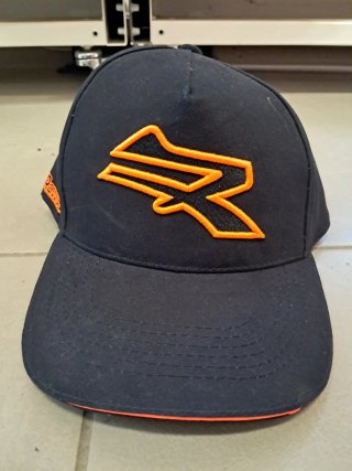Cappello U-Power con visiera
