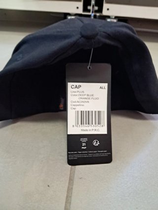 Cappello U-Power con visiera