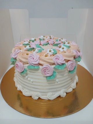 TARTAS PERSONALIZADAS Y MÁS