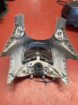 Carenado frontal Kymco Grand Dink 125 plateado