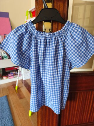 Camiseta estilo vichy azul y blanca