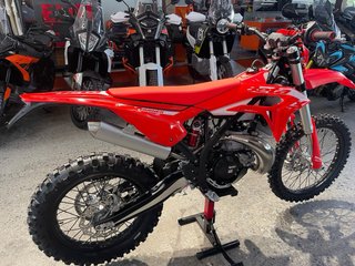 Beta Xtrainer 300 2027 Roja Enduro/Motocross