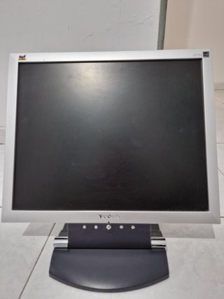 Monitor ViewSonic VA702 17 LCD