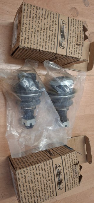 Rótula Suspensión Nissan Navara D22